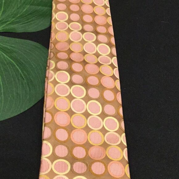 👞👔Ted Baker Silk Geometric Tie👔👞 - Picture 4 of 4